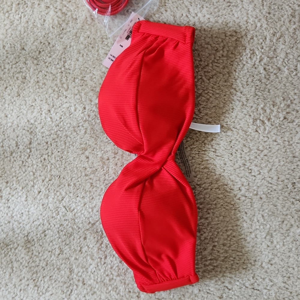 Twist Bandeau Bikini Top
